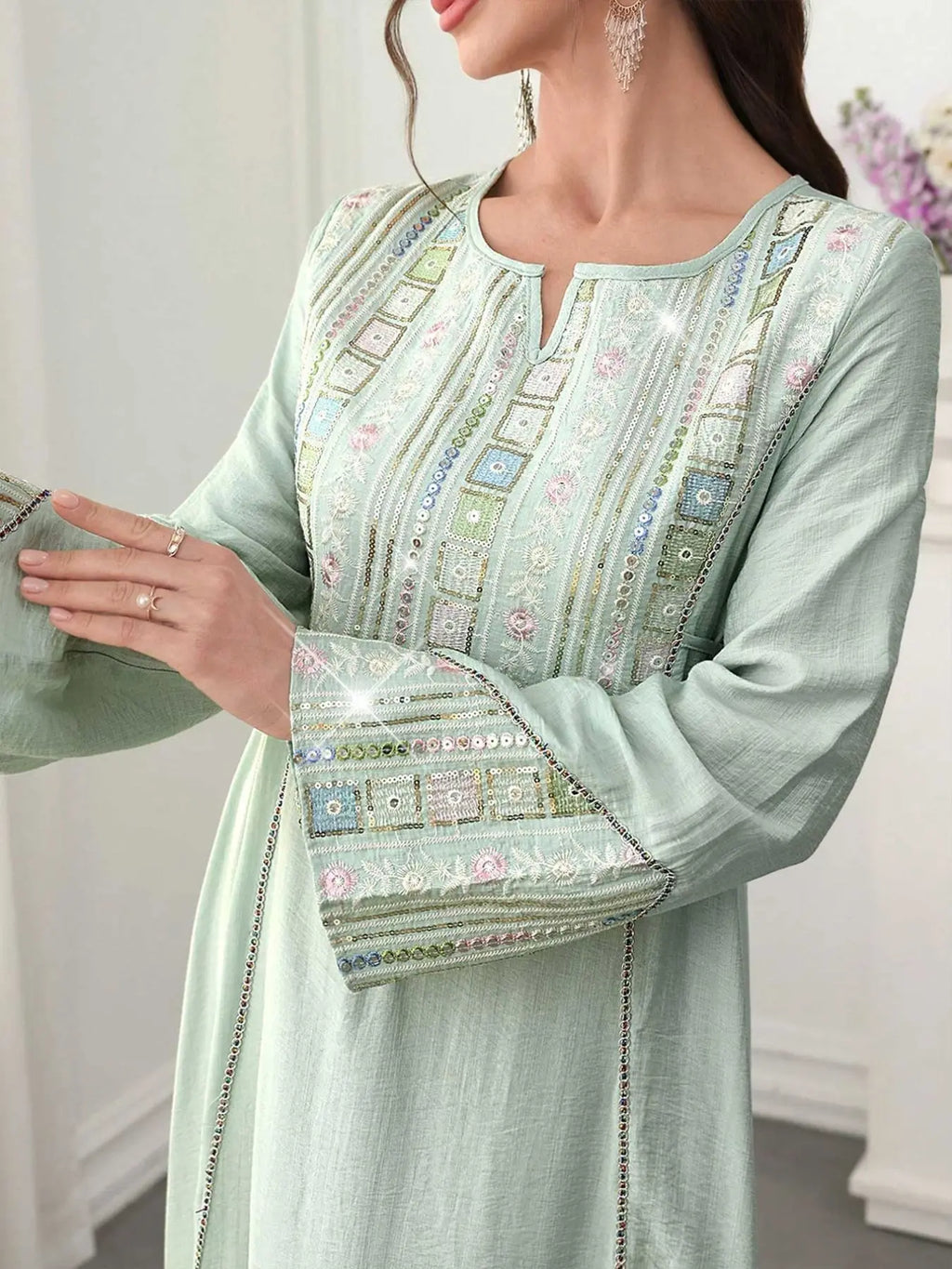 Women'S Elegant Embroidered Beaded Dress, Loose-Fit Woven Fabric, All-Season Wear, High-Quality Material, Stylish & Comfortable Design, Abayas for Eid
