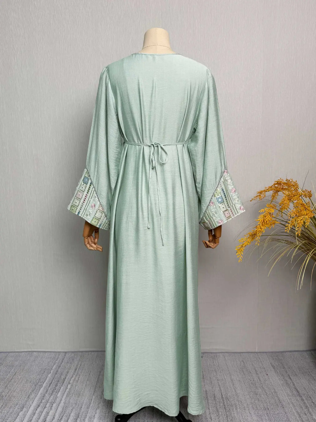 Women'S Elegant Embroidered Beaded Dress, Loose-Fit Woven Fabric, All-Season Wear, High-Quality Material, Stylish & Comfortable Design, Abayas for Eid