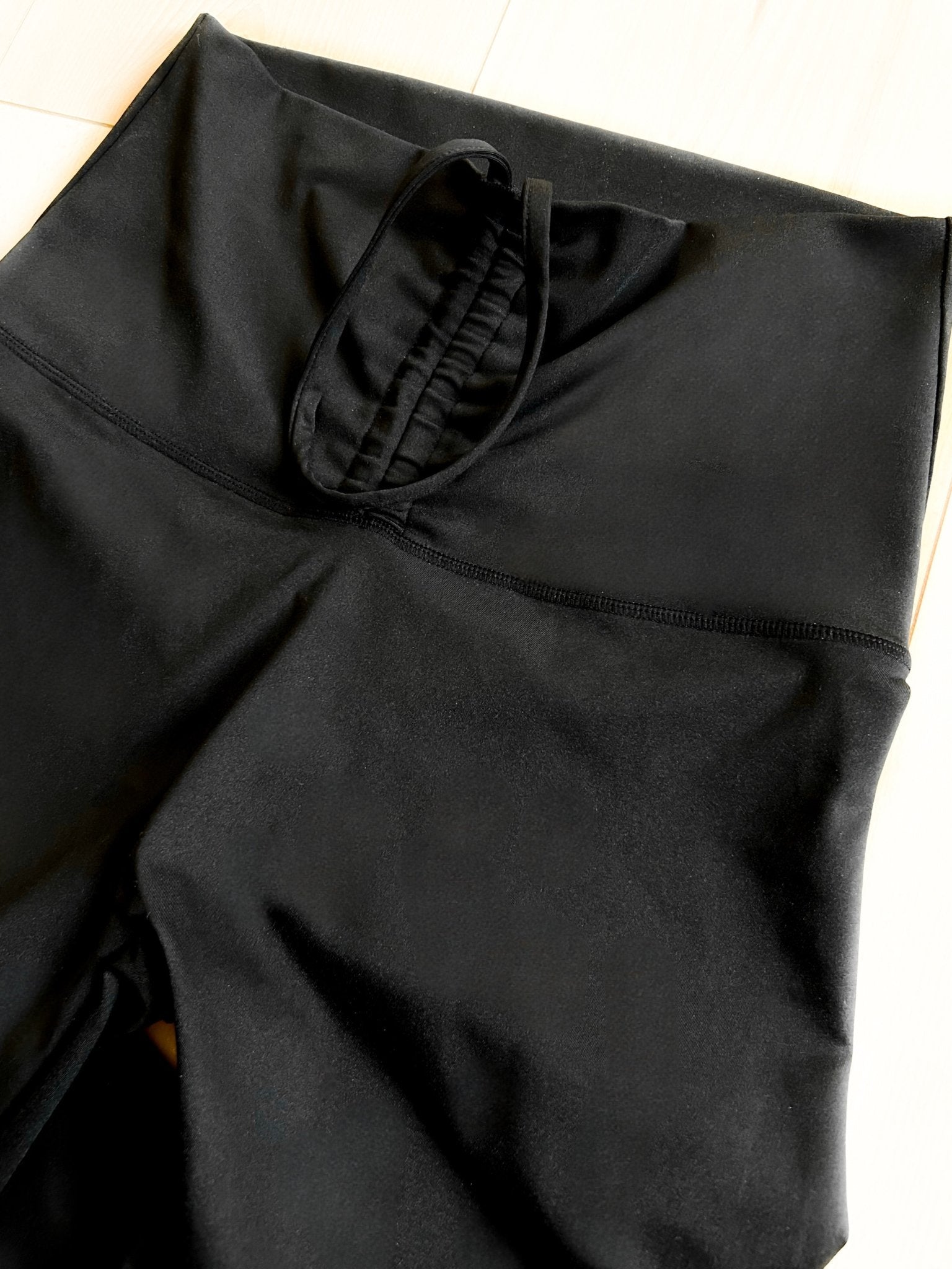 Curve and Contour Suck & Tuck Compression Leggings
